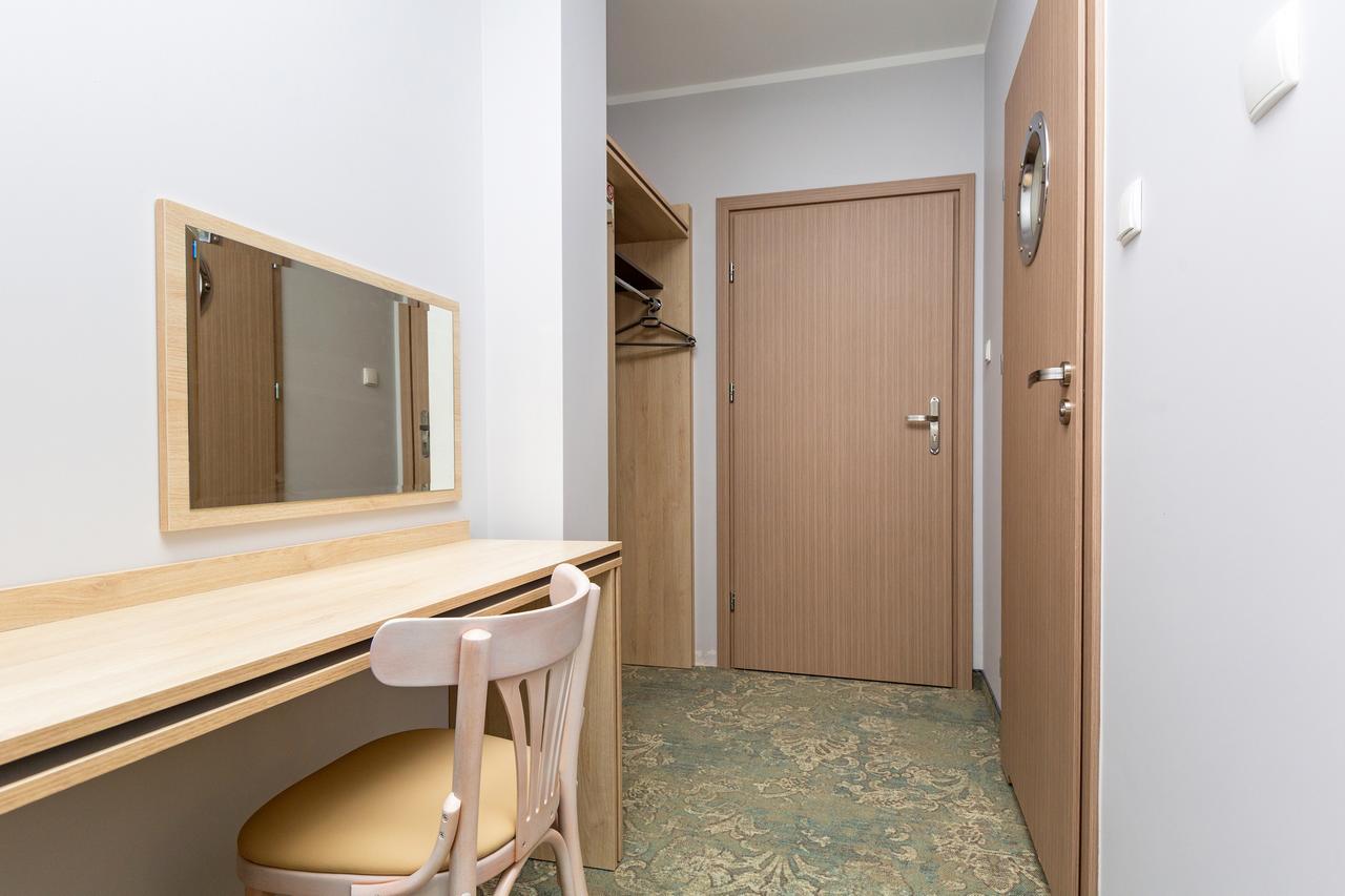 Hotel Vela 特切夫 外观 照片